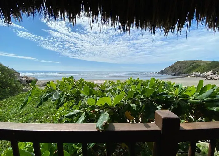 Siete Piedras Beachfront Village